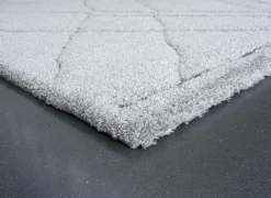 Tapijt Madagaskar 133x195cm - polyestervezel - lichtgrijs